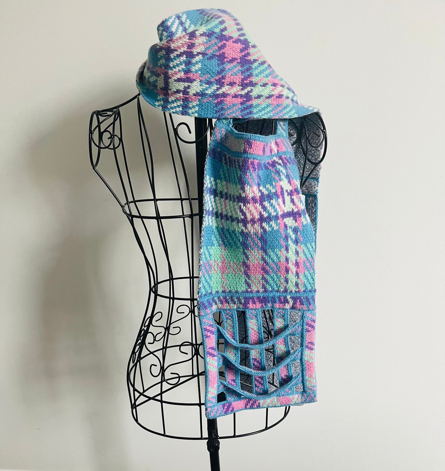 Tartan Slit Scarf